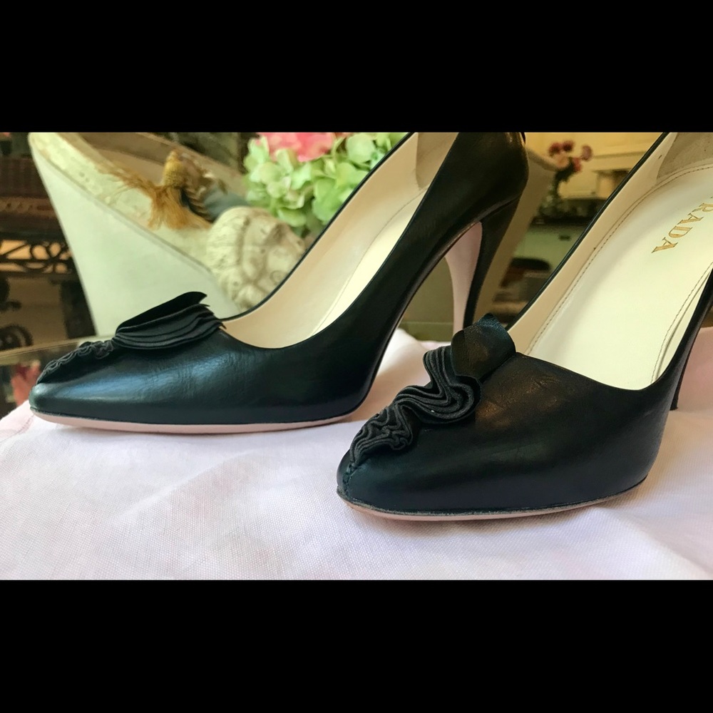 PRADA Heels size 37 Pumps Black Classic Style - Picture 8 of 9